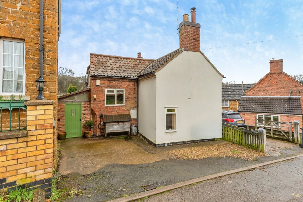 Property photo 1 of 20