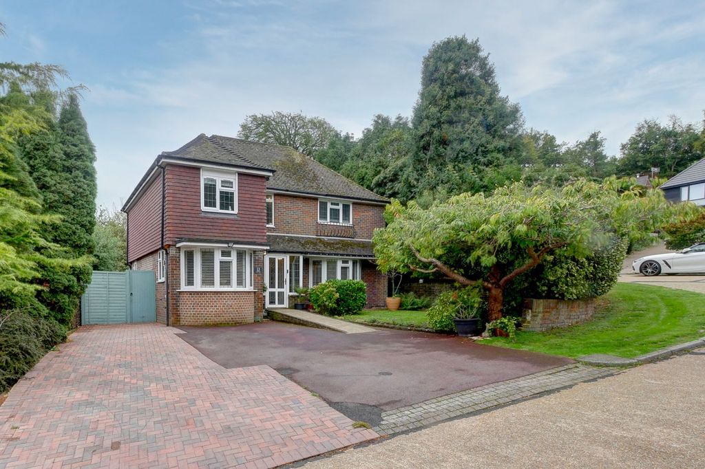 Property photo 1 of 48