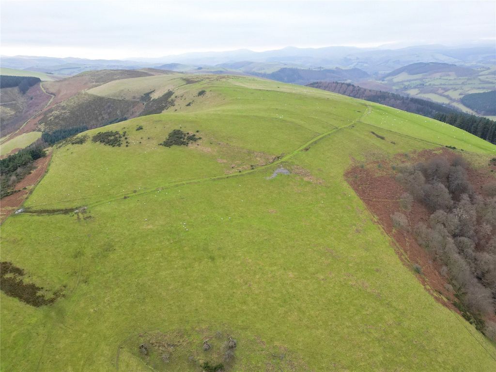 Property photo 2 of 5 Land