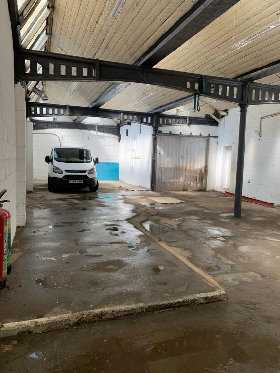 Property photo 3 of 4