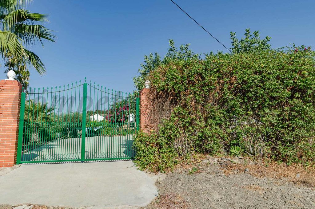 Property photo 1 of 20