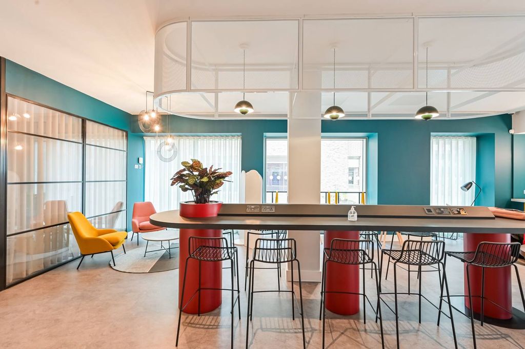 Property photo 1 of 39