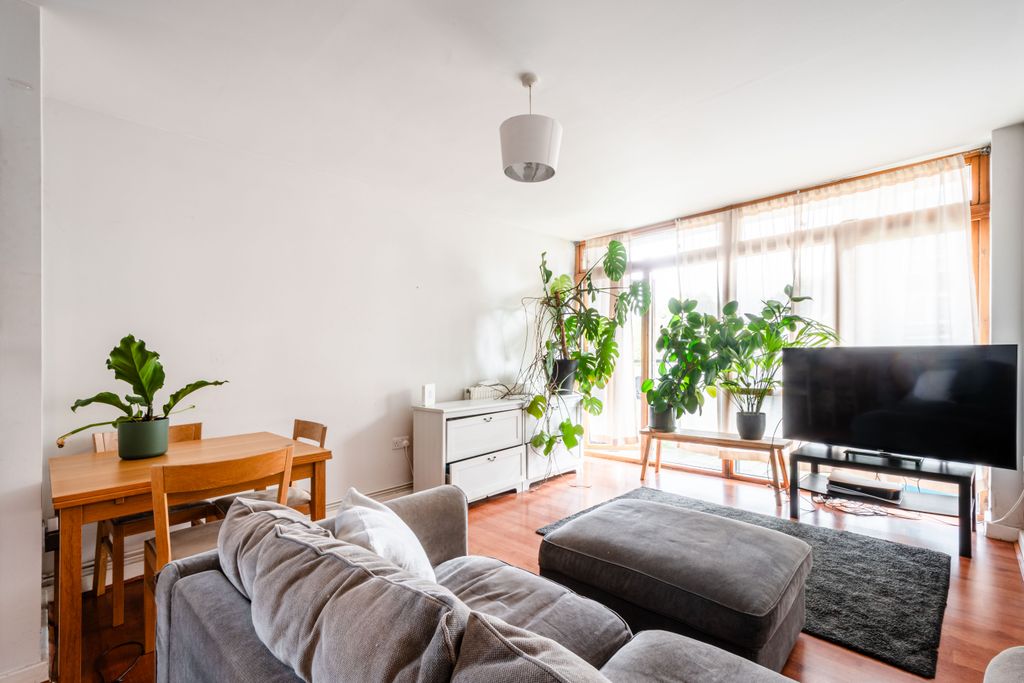 Property photo 1 of 7 1