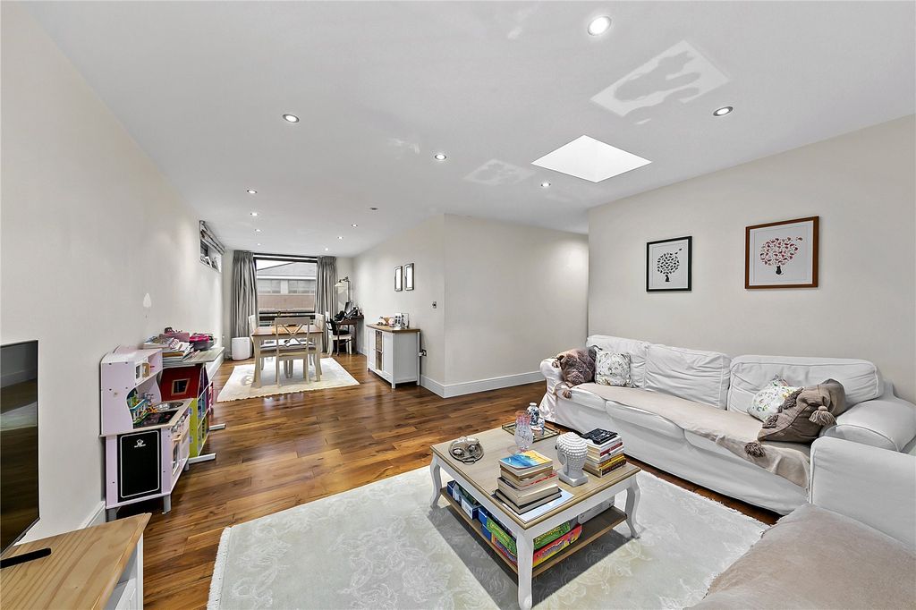 Property photo 3 of 9 Picture No. 03