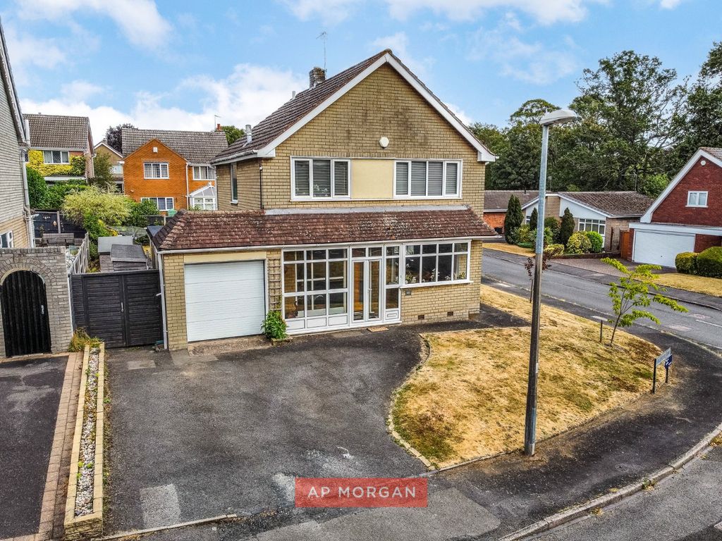 Property photo 1 of 23 Picture No. 04