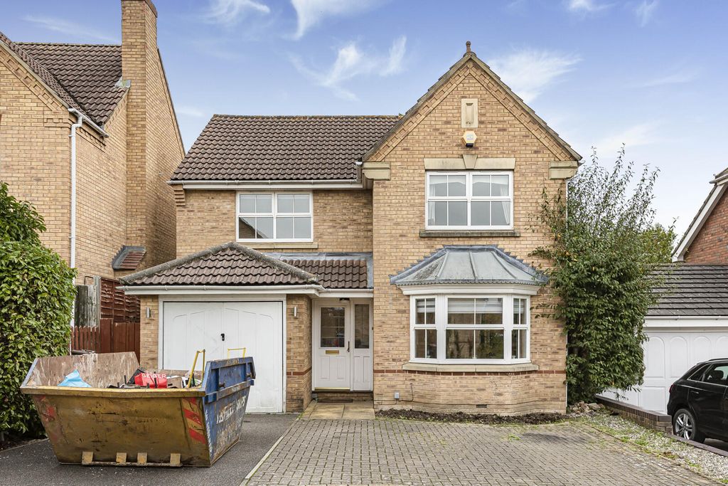 Property photo 1 of 24 Front (Exterior)