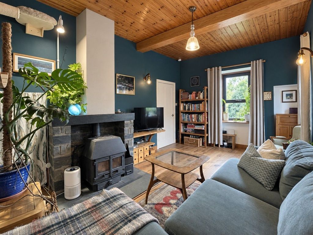 Property photo 3 of 46