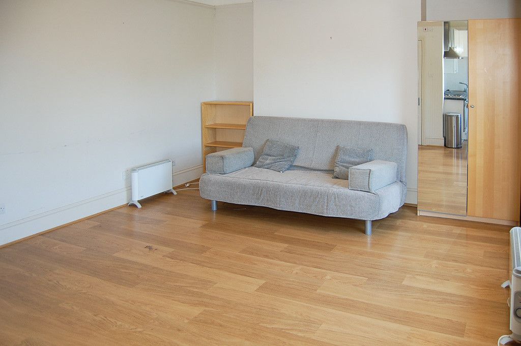 Property photo 3 of 7