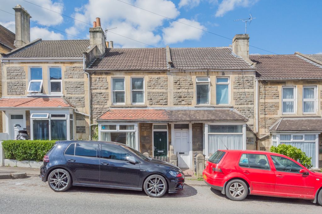 Property photo 1 of 11 124_Coronation_Avenue -10