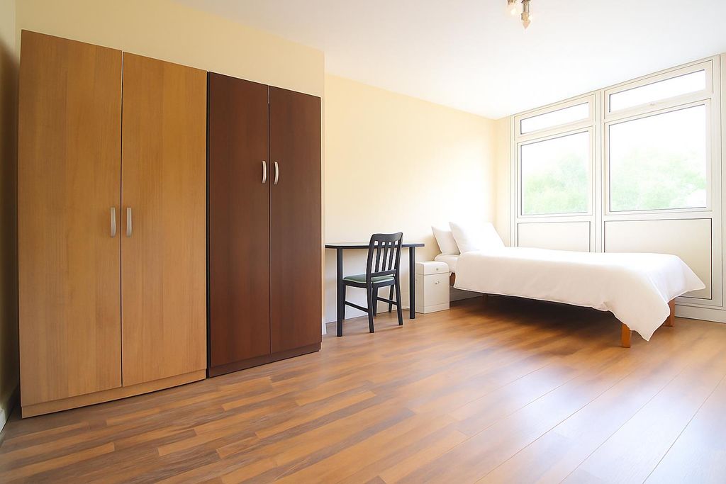 Property photo 3 of 7