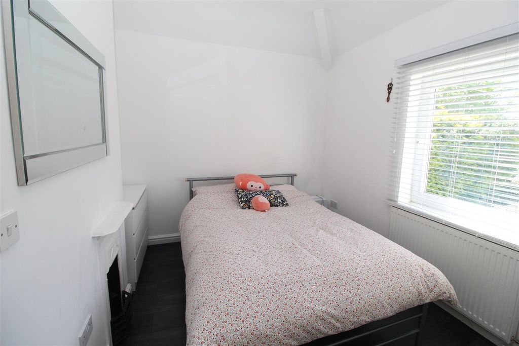 Property photo 3 of 17 Img_2307.Jpg