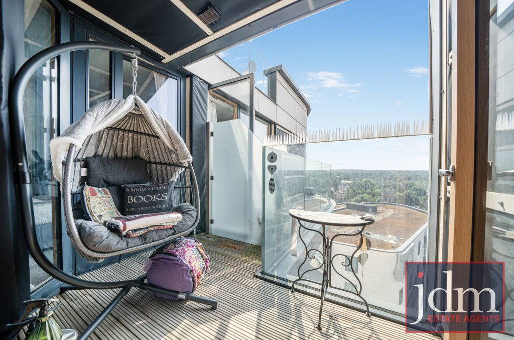 Property photo 1 of 9 Balcony