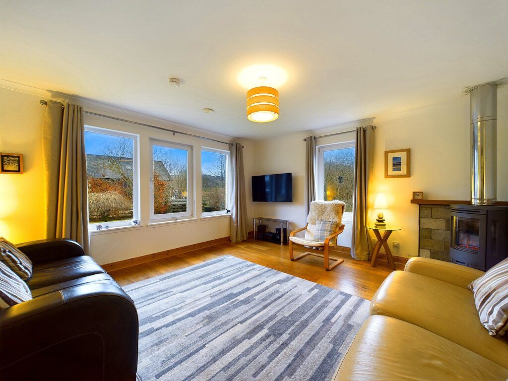 Property photo 2 of 53