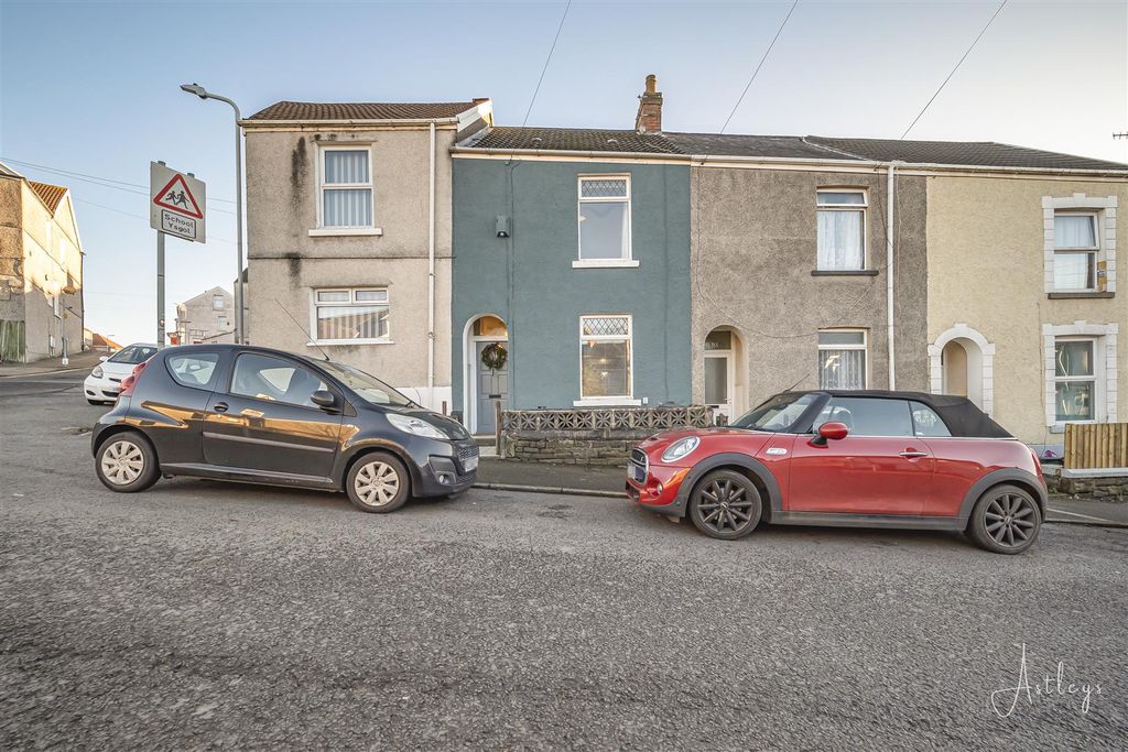 Property photo 1 of 16 01-P1096673.Jpg