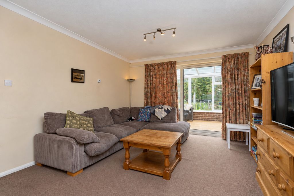 Property photo 3 of 19