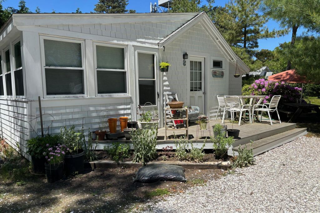 Property photo 1 of 18