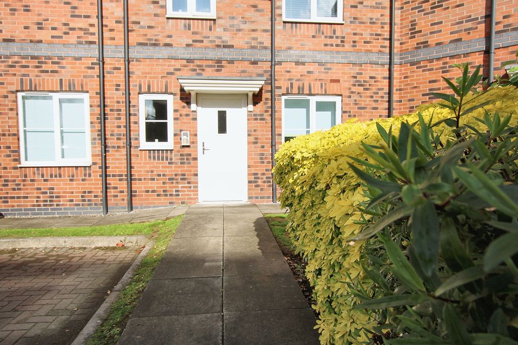 Property photo 2 of 10