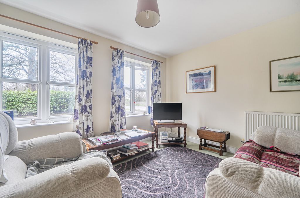 Property photo 2 of 20 1400237-15-696E4c...