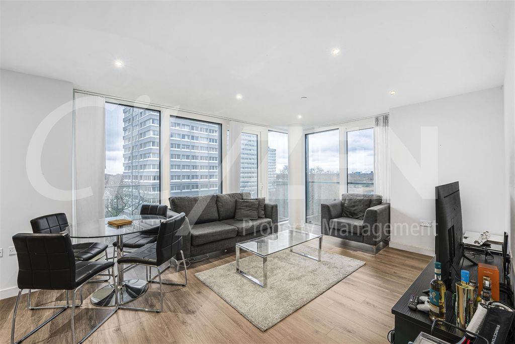 Property photo 1 of 19 Reception Room