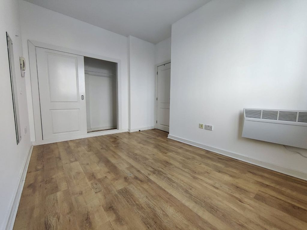 Property photo 3 of 6 Picture No. 03