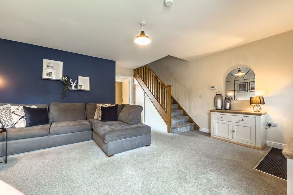 Property photo 3 of 26