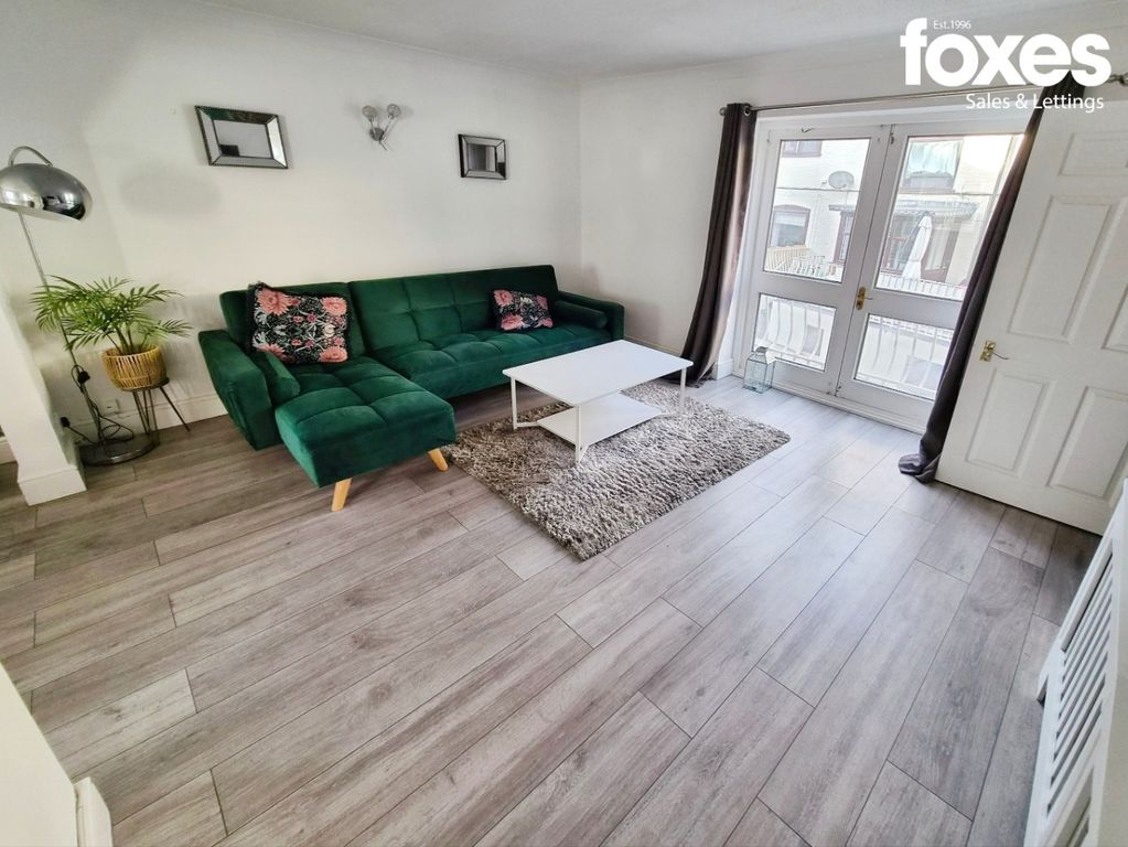 Property photo 3 of 19 5591083