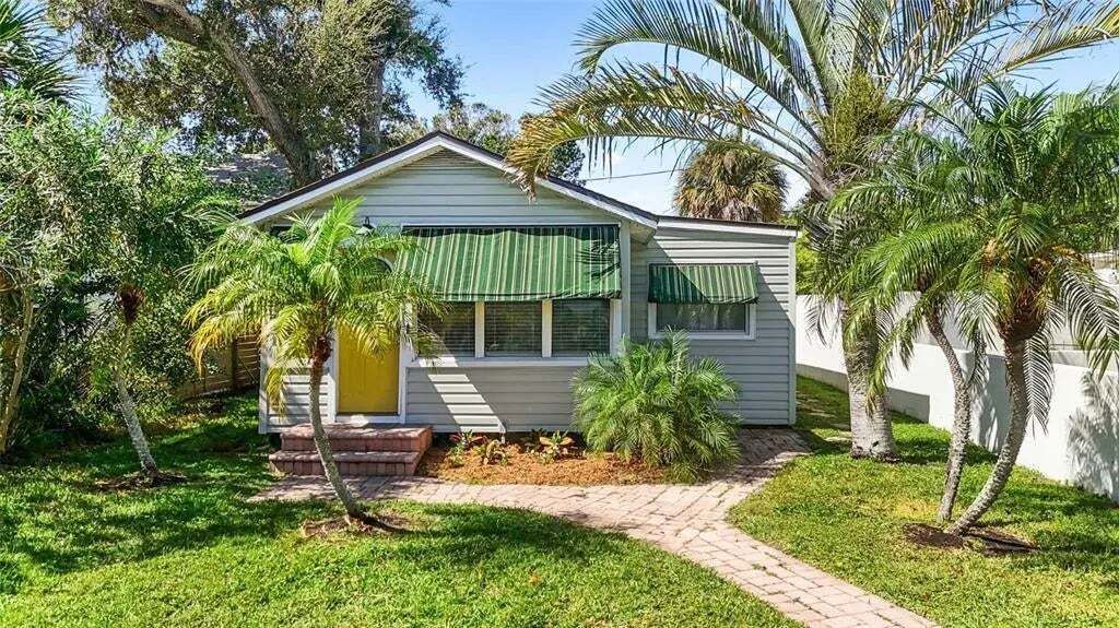 Property photo 1 of 20