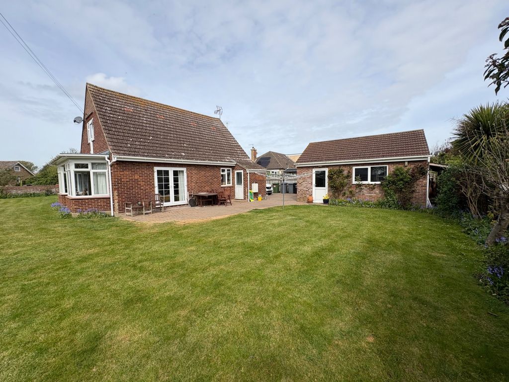 Property photo 3 of 23