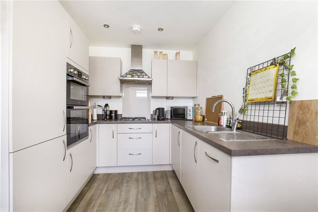 Property photo 2 of 13 Picture No. 01