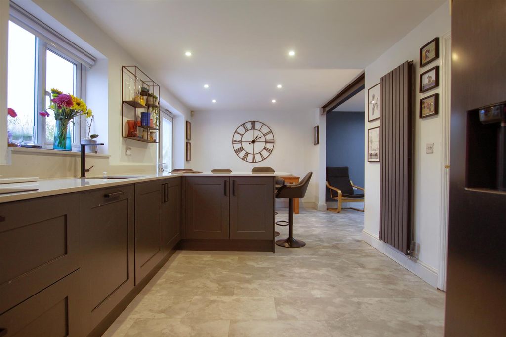 Property photo 2 of 15 P6.Jpg