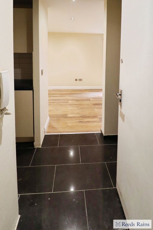 Property photo 2 of 9 Picture No. 07