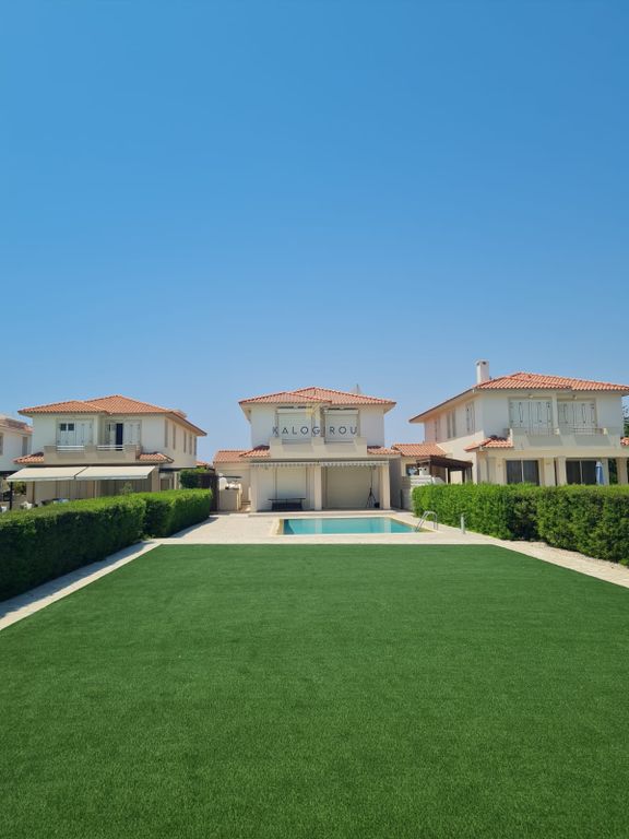 Property photo 2 of 30