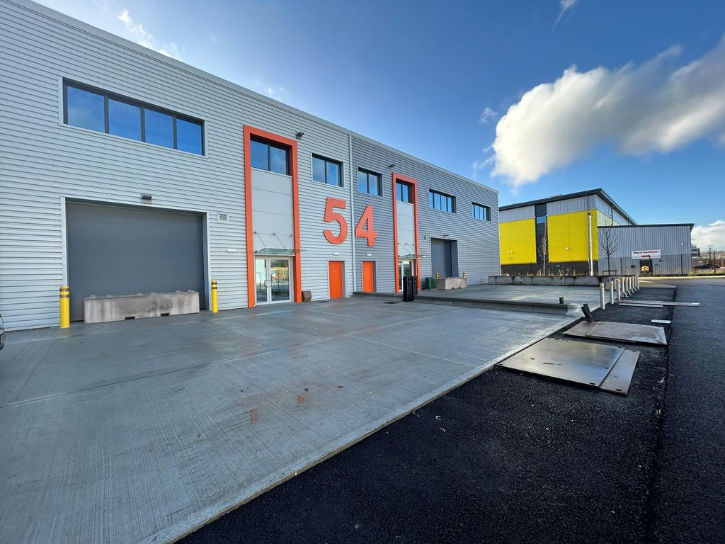 Property photo 2 of 12 5 External Pic 3.Jpg