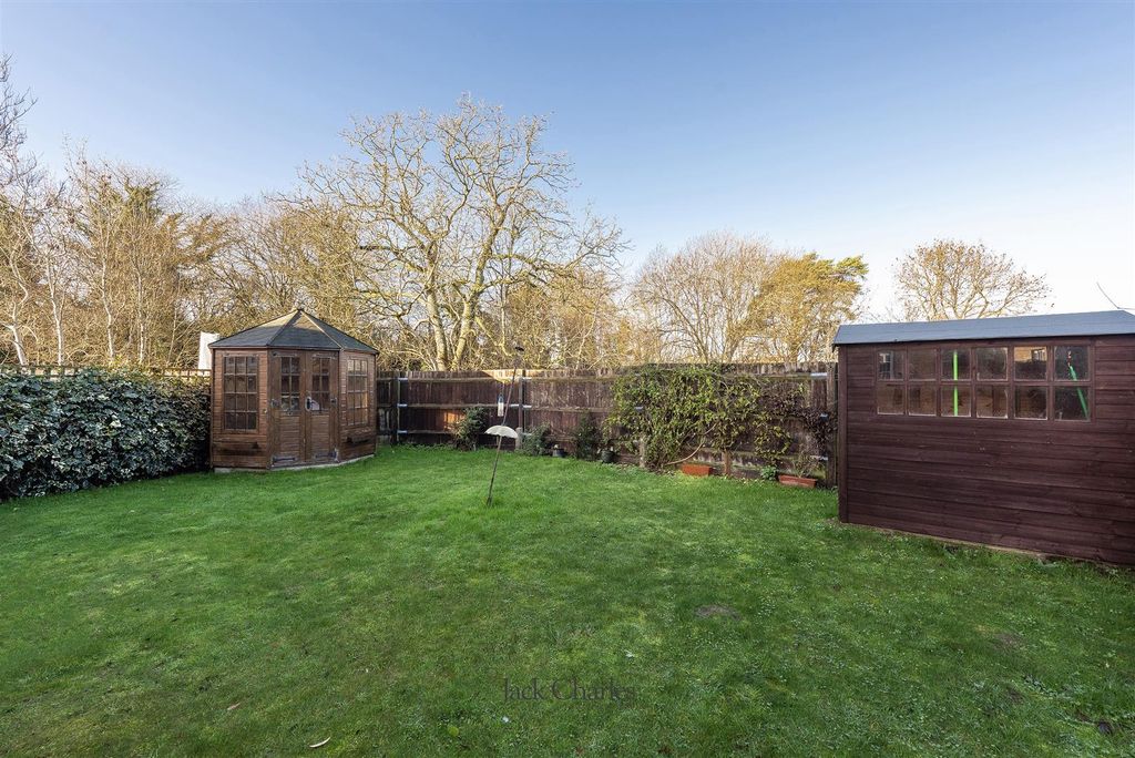 Property photo 2 of 15