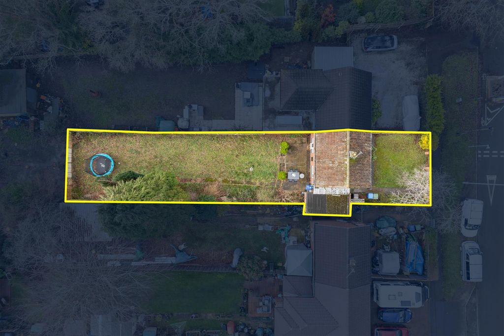 Property photo 2 of 8