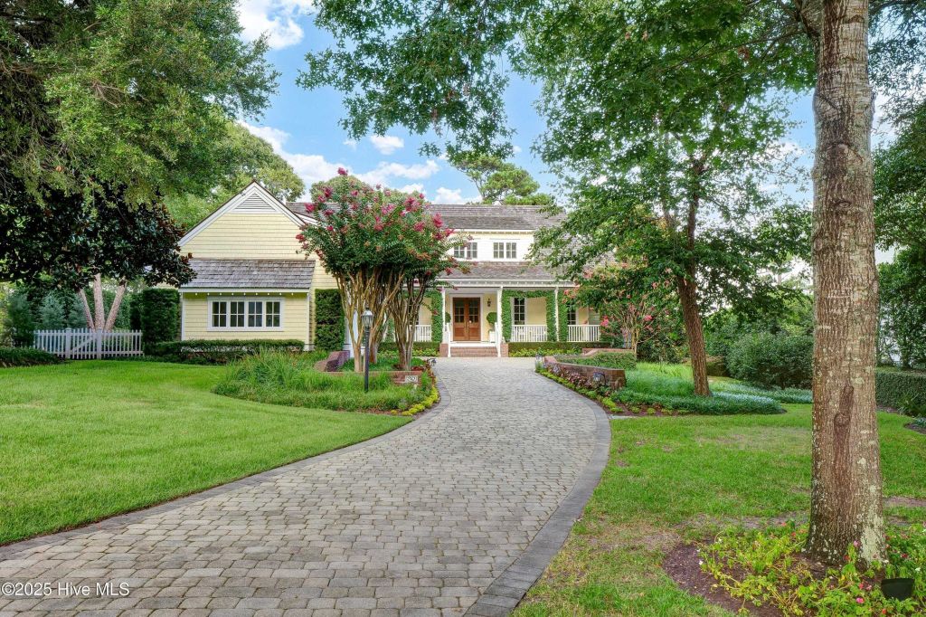 Property photo 1 of 31