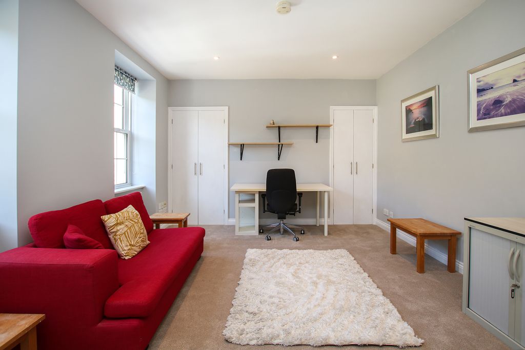 Property photo 2 of 7 Photo 1