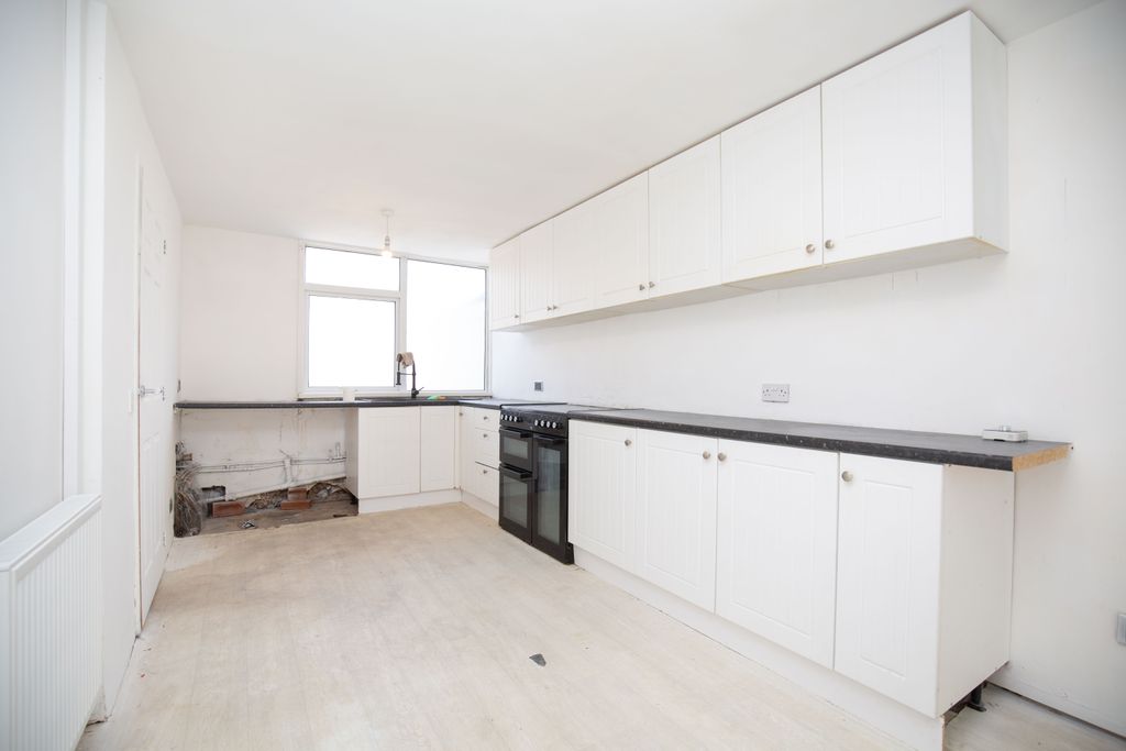 Property photo 3 of 19 Mw26-1673
