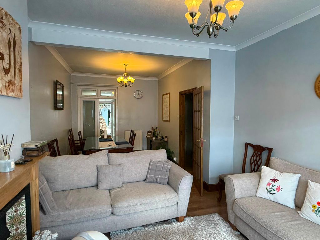 Property photo 3 of 12