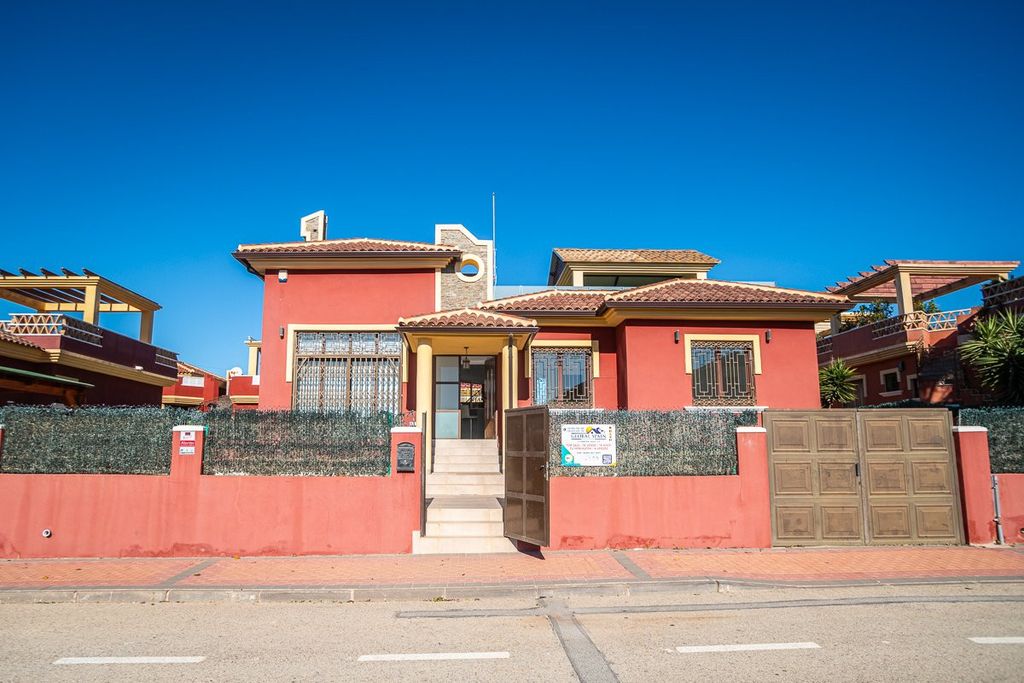 Property photo 1 of 23