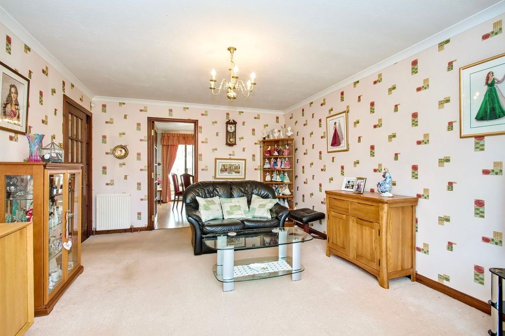 Property photo 3 of 17