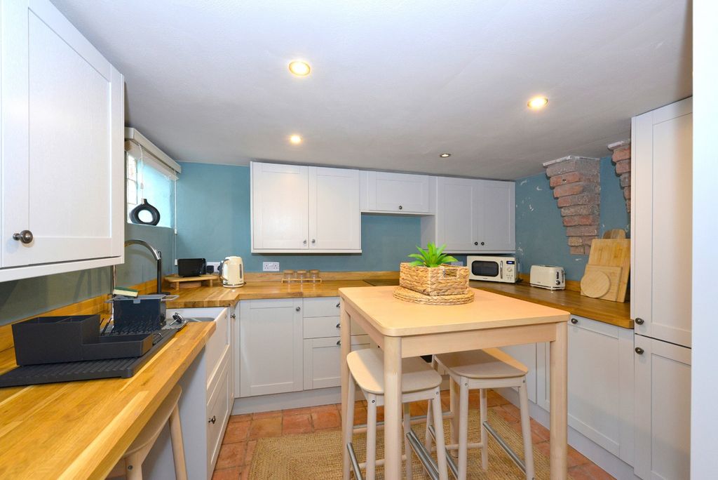 Property photo 3 of 21 4773192