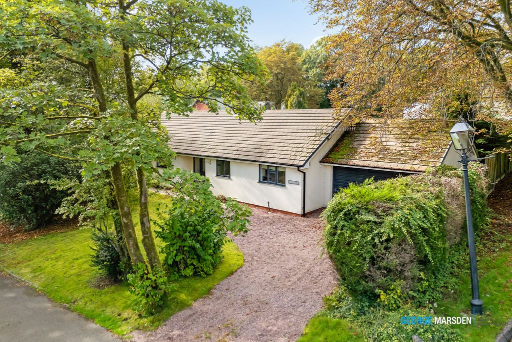 Property photo 1 of 33