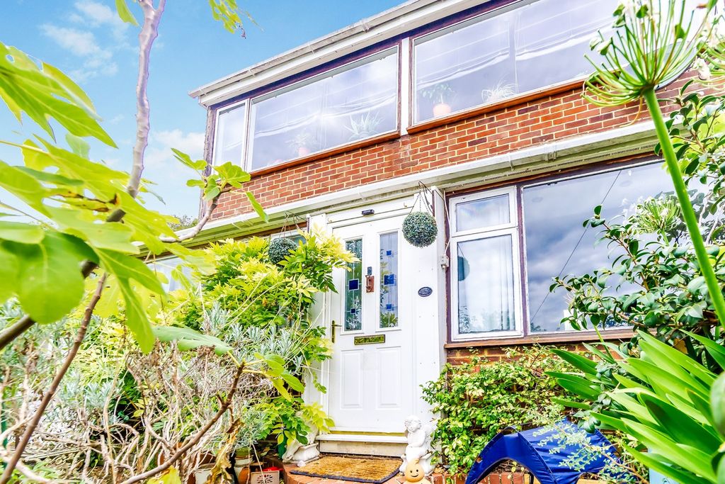 Property photo 1 of 16 Pbox-Img.Jpg