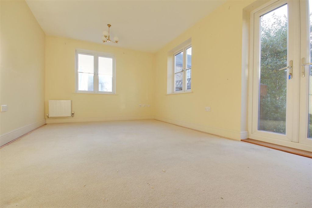 Property photo 3 of 8 Img_11926_3_Original.Jpg