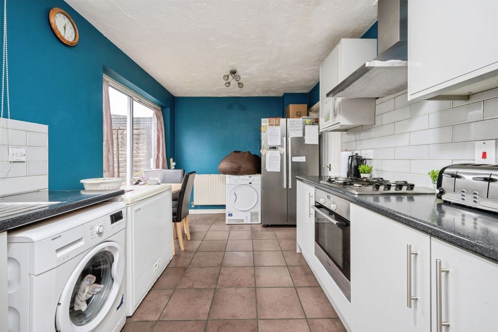 Property photo 3 of 16