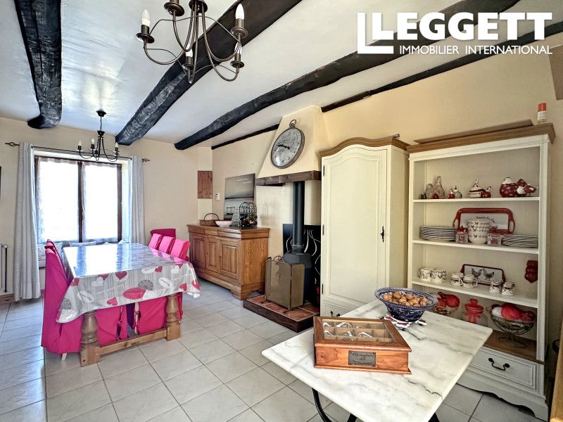 Property photo 3 of 10