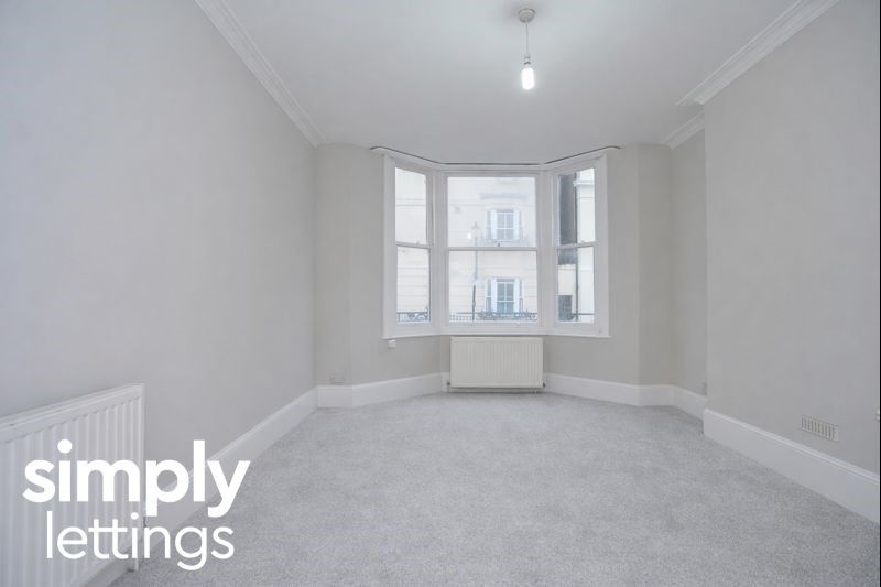 Property photo 3 of 8 Photo 3