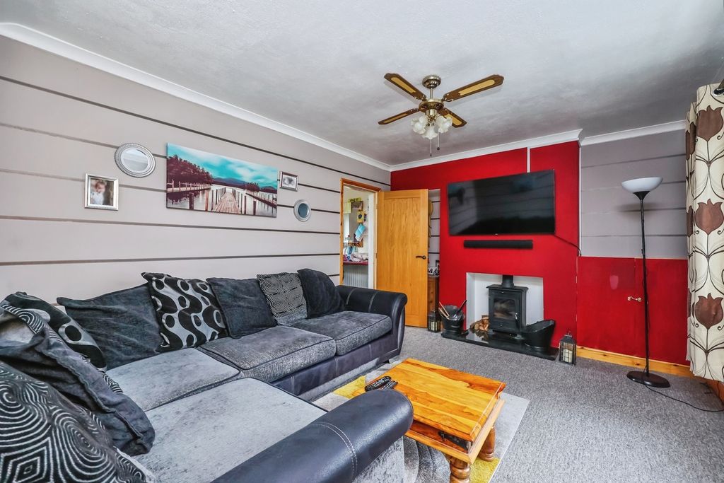 Property photo 3 of 14 Pbox-Img.Jpg