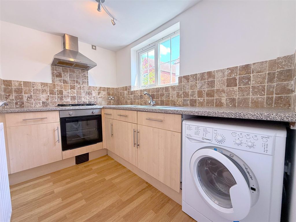 Property photo 2 of 10 Img_8063.Jpg